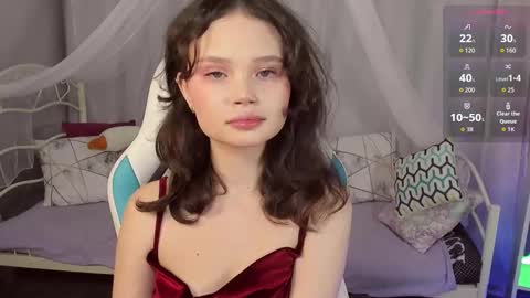 Emilyhaves online show from October 12, 4:10 pm