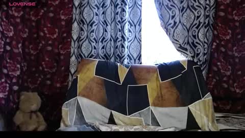 EmilyDoth online show from October 15, 4:49 am