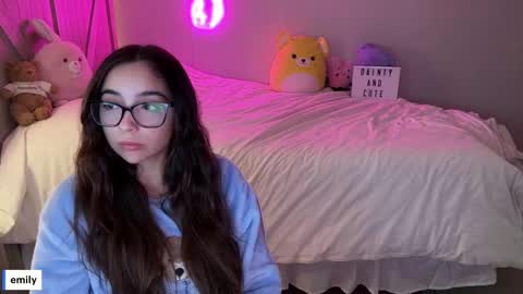 Snapshot of emilyfawn chatting on September 12, 4:14 am emilyfawn online show from September 12, 4:14 am