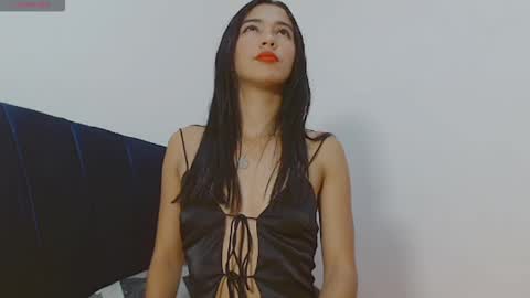 EMILY GAVIRIA online show from November 5, 2:46 am