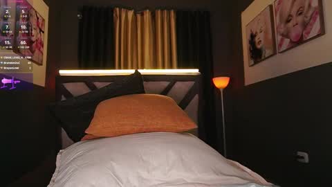 Emily Jhonson online show from March 28, 5:14 pm