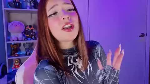 VALEEEN online show from November 17, 4:09 pm