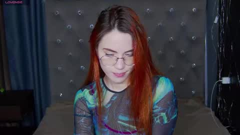 Snapshot of emilykents chatting on February 10, 7:36 am EmilyKents online show from February 10, 7:36 am