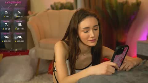Snapshot of emilyraymont chatting on March 11, 1:59 am Emily online show from March 11, 1:59 am