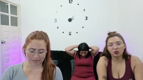 emily  friends online show from February 11, 2:04 am