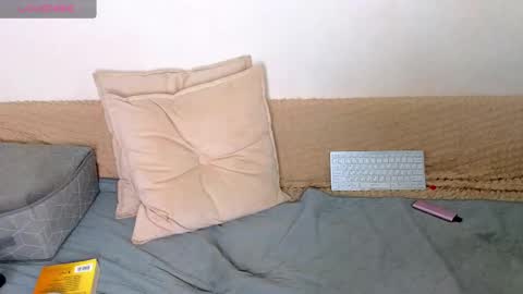 Emily wish-list  online show from March 6, 6:23 am