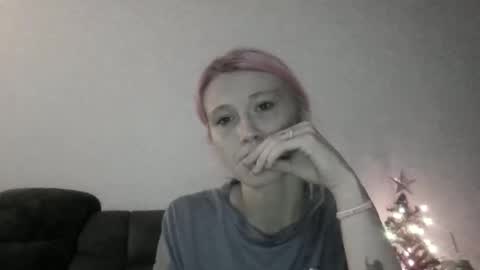 emilywarren296 online show from November 3, 2:29 pm