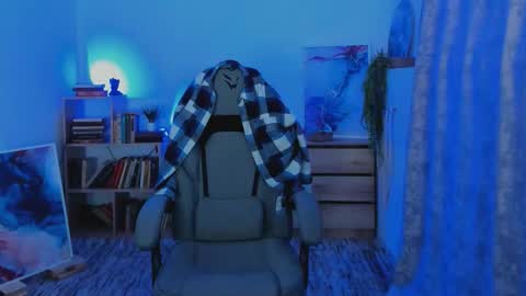 Emily online show from October 1, 8:24 am