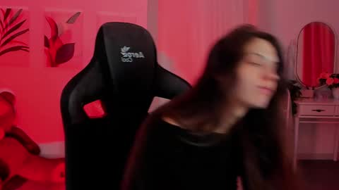 Emily online show from March 11, 9:13 am