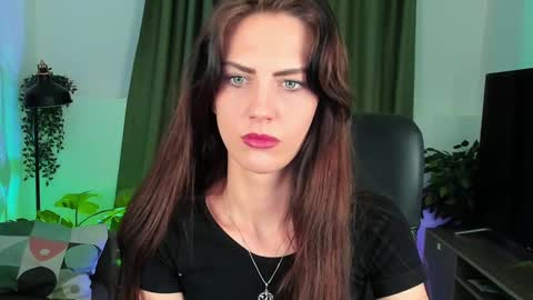 Emily online show from January 28, 9:19 am