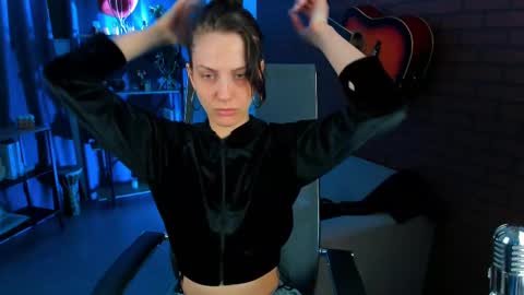 Emily online show from March 7, 11:29 am