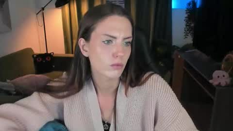 Emily online show from October 14, 8:28 am