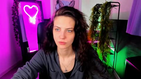 Emily online show from January 29, 5:40 am