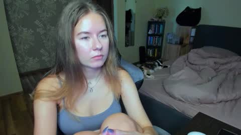 Emily online show from October 8, 11:05 am