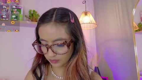 Emily Bank online show from July 22, 9:06 pm