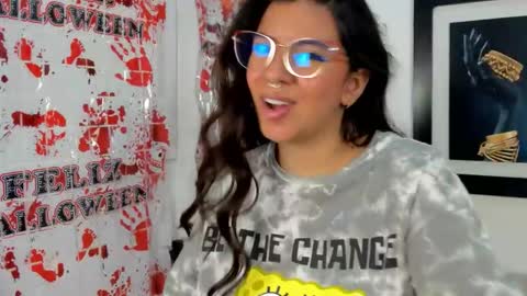 emilyy_cooperr online show from October 23, 12:17 pm