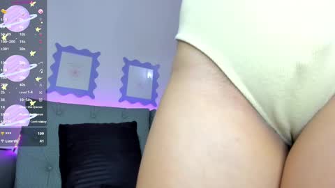 emilyy_kim online show from March 9, 4:05 am