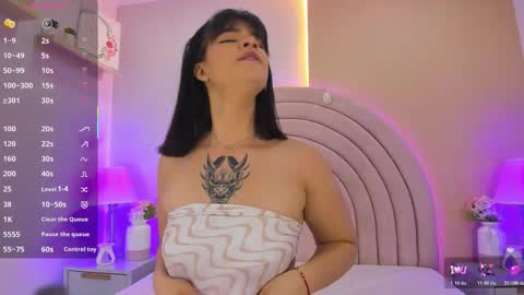 emilyygrey online show from March 6, 12:04 pm