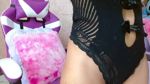 emilyzans07 online show from September 30, 8:08 pm