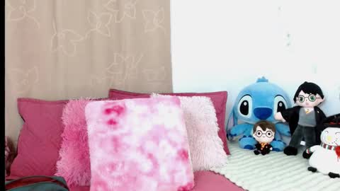 emilyzans07 online show from March 2, 4:53 pm