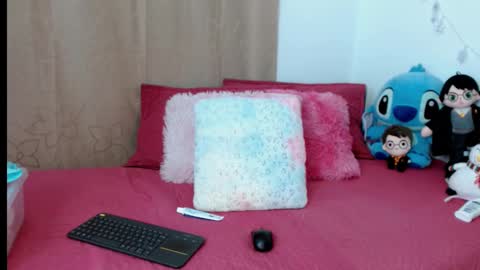 emilyzans07 online show from March 4, 5:13 pm