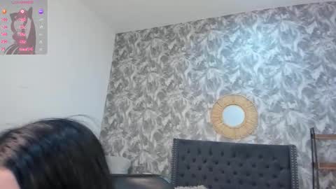 emma  online show from September 17, 12:30 pm