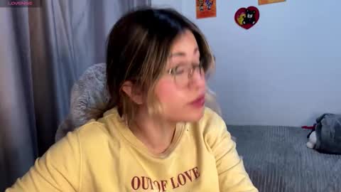 Emma Is here online show from November 3, 10:55 pm