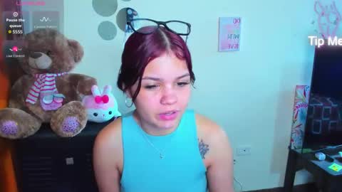 emma_boo_ online show from February 25, 6:00 pm