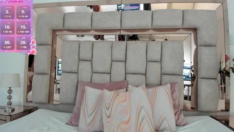 Emma Castillo online show from January 22, 12:17 pm