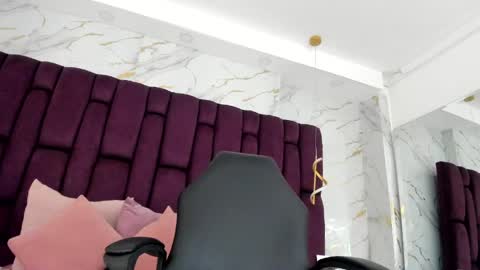 Emma Castillo online show from May 26, 10:38 pm