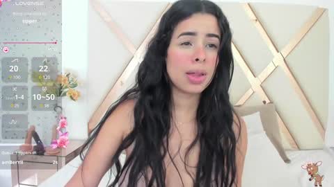 Emma Castillo online show from December 15, 12:29 am