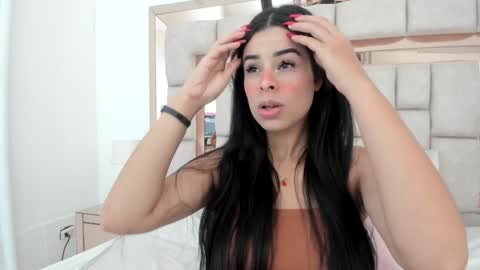 Emma Castillo online show from December 29, 4:19 pm