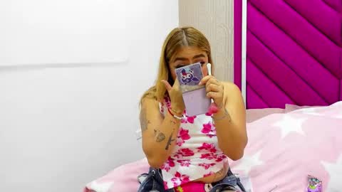 EMMA  online show from January 11, 6:14 pm