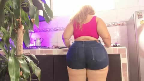 Snapshot of emma_eva1 chatting on March 1, 5:49 pm Emma online show from March 1, 5:49 pm