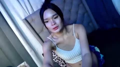 emma_glow69 online show from October 21, 3:27 pm