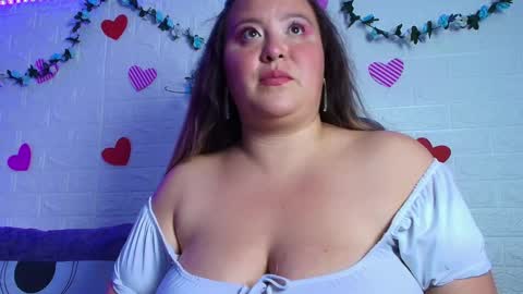 Emma Miel  online show from November 19, 1:38 am