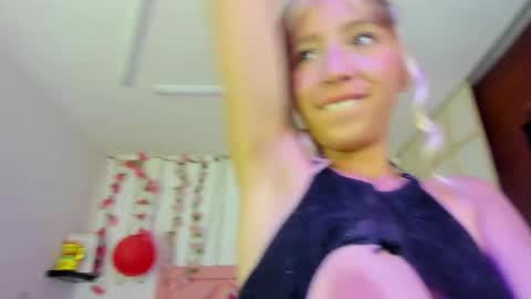 emma_jane_ online show from September 9, 1:33 pm