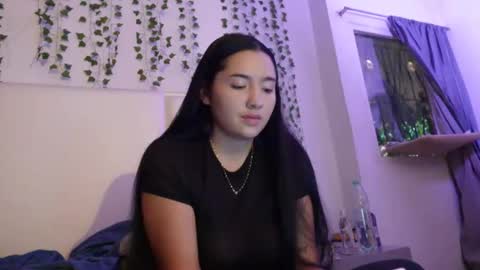 emma_johnson_ online show from April 18, 3:30 am