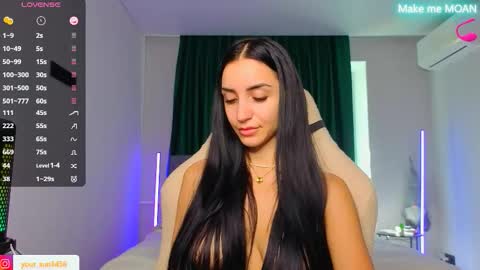 Snapshot of emma_jordan chatting on September 13, 10:39 am Emma online show from September 13, 10:39 am