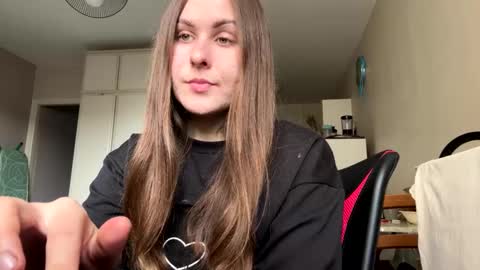 Snapshot of emma_just chatting on February 11, 10:47 am emma_just online show from February 11, 10:47 am