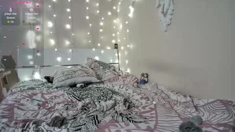 Snapshot of emma_just chatting on September 11, 5:25 pm emma_just online show from September 11, 5:25 pm