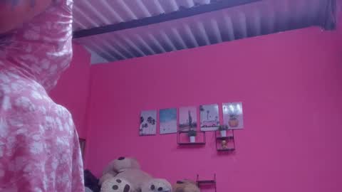 whises lits        online show from February 13, 1:37 pm