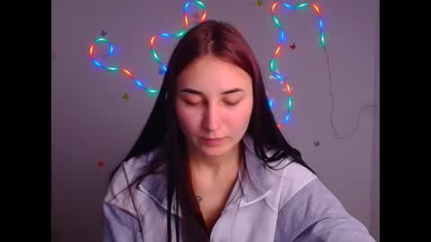 Snapshot of emma_loon chatting on March 4, 4:30 pm Emma online show from March 4, 4:30 pm