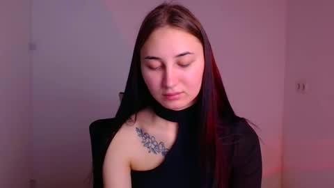Snapshot of emma_loon chatting on January 17, 6:15 am Emma online show from January 17, 6:15 am