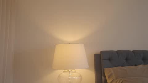 emma_lu1 online show from March 19, 3:28 pm