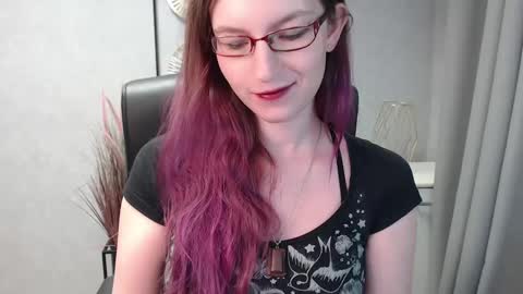 emma online show from January 26, 7:42 am