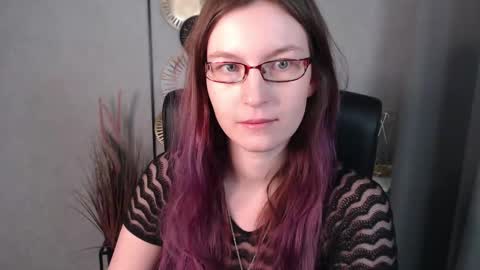 emma online show from January 16, 10:10 am