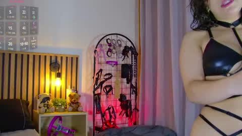  Emma morales  online show from May 7, 1:18 pm