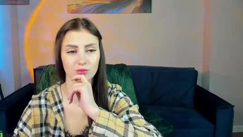 Emma Myer online show from April 8, 4:48 am