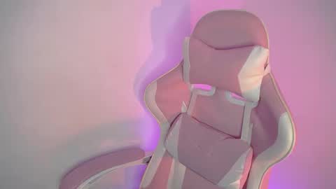 Emma online show from September 19, 1:32 am